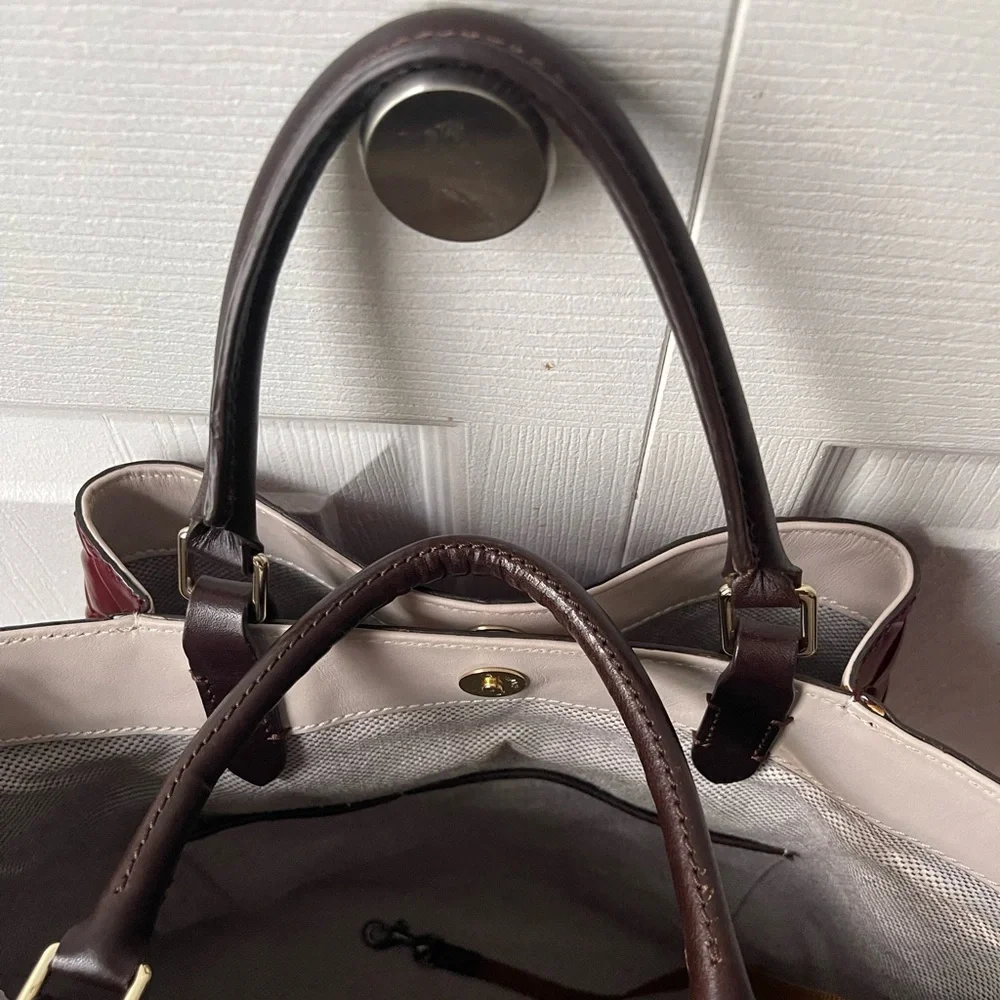 Dooney and bourke satchel - Picture 9 of 11